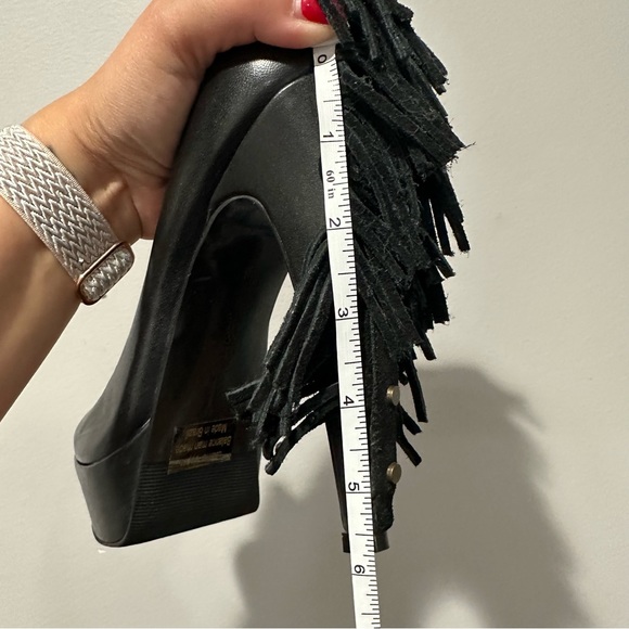 Report Signature Targee Black Fringe Platform Leather Pumps Size 8 - Picture 16 of 16